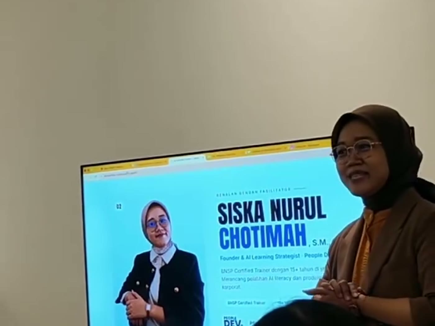 AI Workflow Studio for Trainer, Coach & Mentor offline workshop by People Dev AI × Digital Geekz with Siska Nurul Chotimah